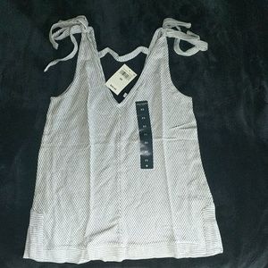 NWT Cute Lucky Brand women's top